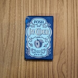 Perfectly Posh In-Cider Blue Bath Bar